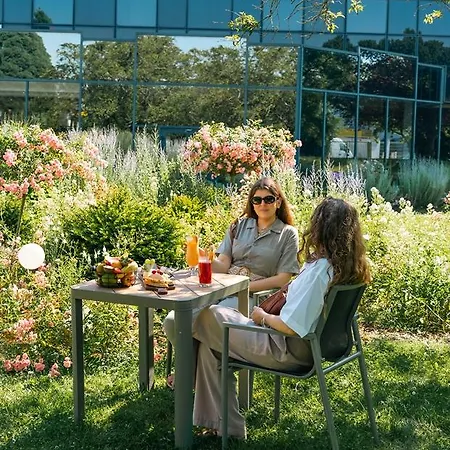 The Jangle - Paris - Charles De Gaulle - Airport 4*