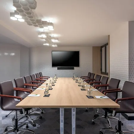 The Jangle - Paris - Charles De Gaulle - Airport