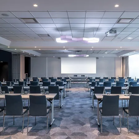 The Jangle - Paris - Charles De Gaulle - Airport 4* Le Mesnil-Amelot