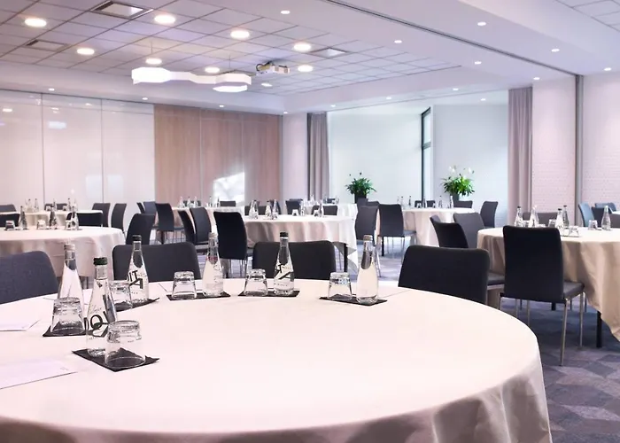Hotel The Jangle - Paris - Charles De Gaulle - Airport 4*