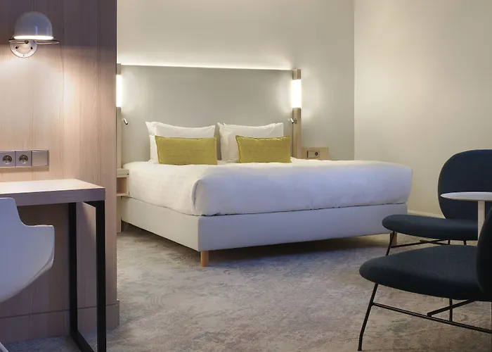 Hotel The Jangle - Paris - Charles De Gaulle - Airport 4*
